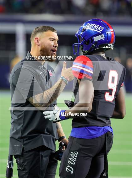 Thumbnail 2 in North Shore @ Duncanville (UIL 6A Division 1 Final) photogallery.
