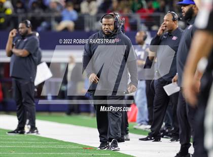 Thumbnail 3 in North Shore @ Duncanville (UIL 6A Division 1 Final) photogallery.