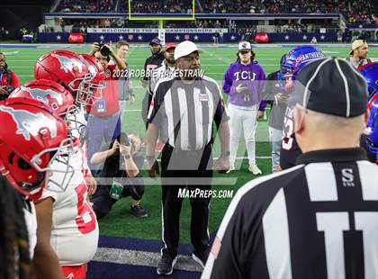 Thumbnail 2 in North Shore @ Duncanville (UIL 6A Division 1 Final) photogallery.