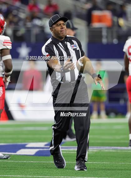 Thumbnail 3 in North Shore @ Duncanville (UIL 6A Division 1 Final) photogallery.