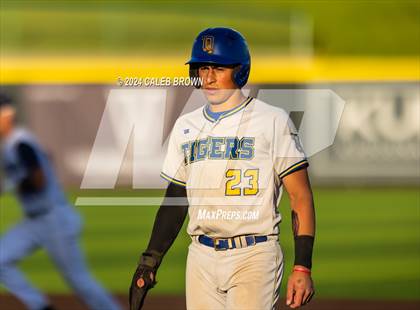 Thumbnail 3 in Brighton vs. Orem (UHSAA 5A Bracket Play) photogallery.