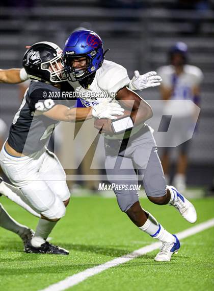 Thumbnail 2 in Wolfe City @ Lindsay (UIL 2A D1 Bi-District) photogallery.