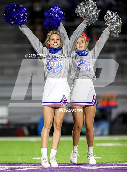 Thumbnail 3 in Wolfe City @ Lindsay (UIL 2A D1 Bi-District) photogallery.