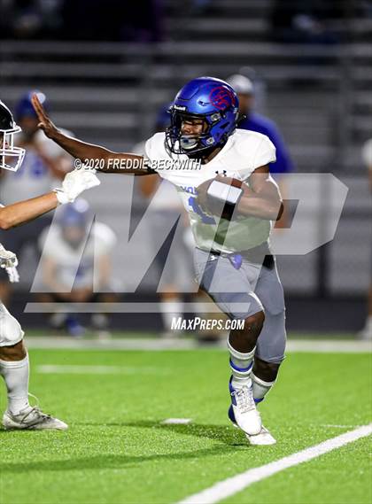 Thumbnail 2 in Wolfe City @ Lindsay (UIL 2A D1 Bi-District) photogallery.