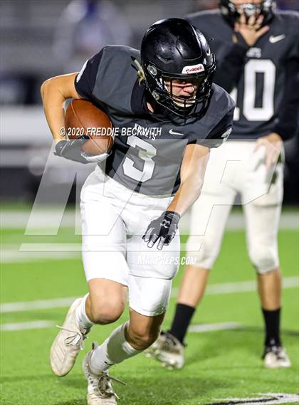 Thumbnail 2 in Wolfe City @ Lindsay (UIL 2A D1 Bi-District) photogallery.