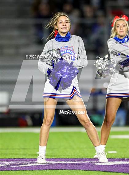 Thumbnail 1 in Wolfe City @ Lindsay (UIL 2A D1 Bi-District) photogallery.