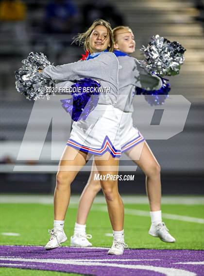 Thumbnail 1 in Wolfe City @ Lindsay (UIL 2A D1 Bi-District) photogallery.