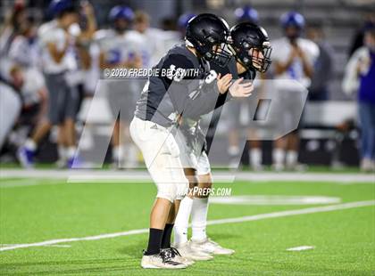 Thumbnail 3 in Wolfe City @ Lindsay (UIL 2A D1 Bi-District) photogallery.