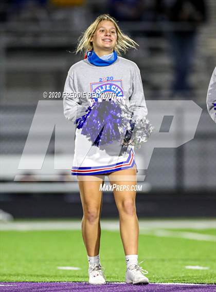 Thumbnail 3 in Wolfe City @ Lindsay (UIL 2A D1 Bi-District) photogallery.
