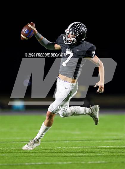 Thumbnail 1 in Wolfe City @ Lindsay (UIL 2A D1 Bi-District) photogallery.