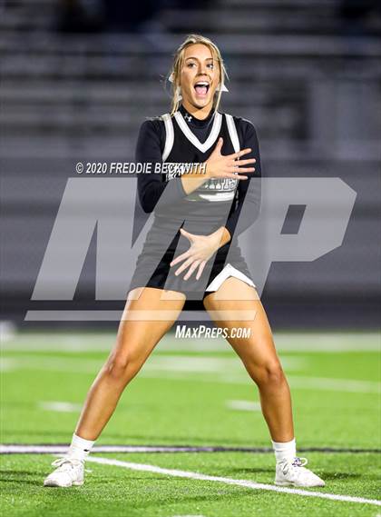 Thumbnail 3 in Wolfe City @ Lindsay (UIL 2A D1 Bi-District) photogallery.