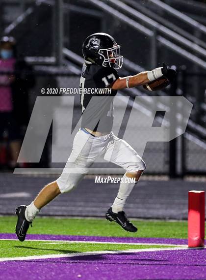 Thumbnail 3 in Wolfe City @ Lindsay (UIL 2A D1 Bi-District) photogallery.