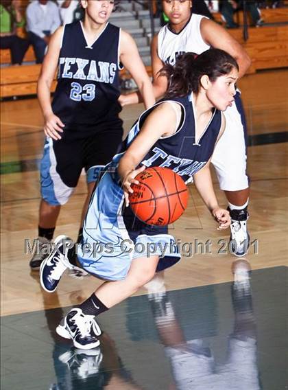 Thumbnail 2 in Sam Rayburn vs. Cy-Ridge (McDonald's Texas Invitational) photogallery.