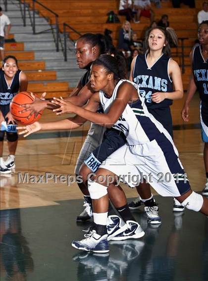 Thumbnail 1 in Sam Rayburn vs. Cy-Ridge (McDonald's Texas Invitational) photogallery.