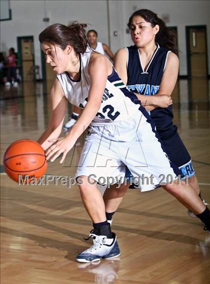 Thumbnail 2 in Sam Rayburn vs. Cy-Ridge (McDonald's Texas Invitational) photogallery.