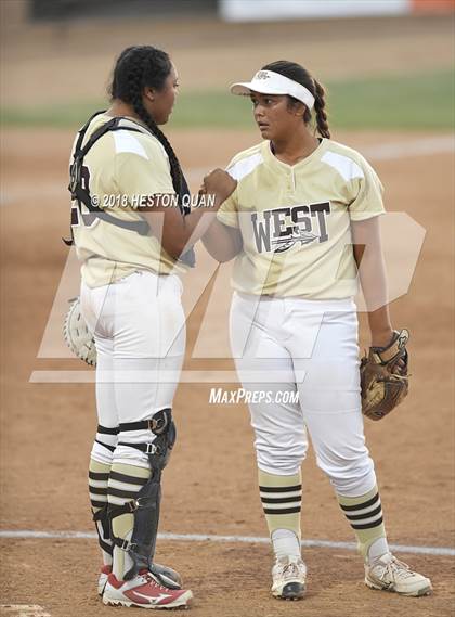 Thumbnail 3 in Redlands East Valley vs. West (CIF-SS D3 Final) photogallery.