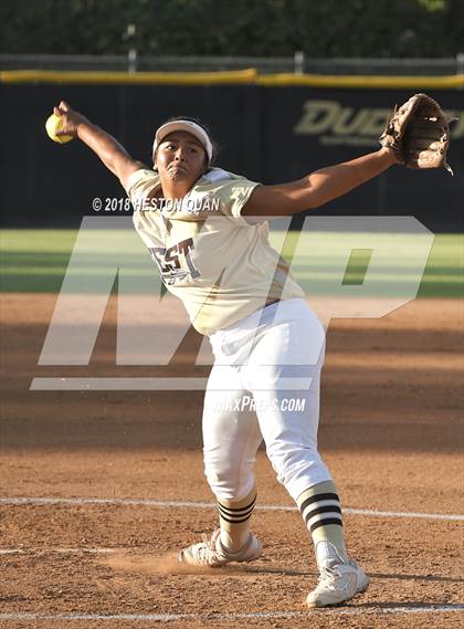 Thumbnail 3 in Redlands East Valley vs. West (CIF-SS D3 Final) photogallery.