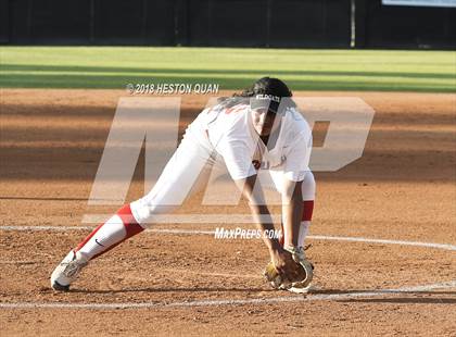 Thumbnail 2 in Redlands East Valley vs. West (CIF-SS D3 Final) photogallery.