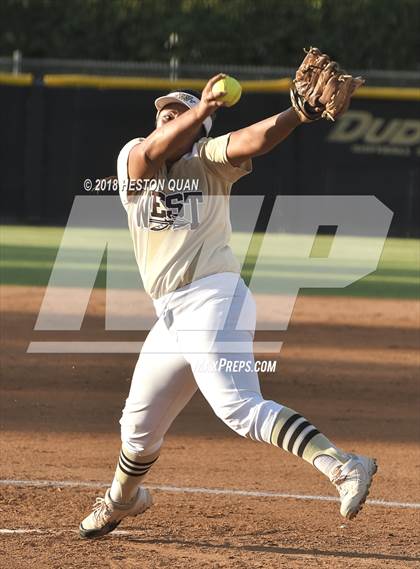 Thumbnail 2 in Redlands East Valley vs. West (CIF-SS D3 Final) photogallery.
