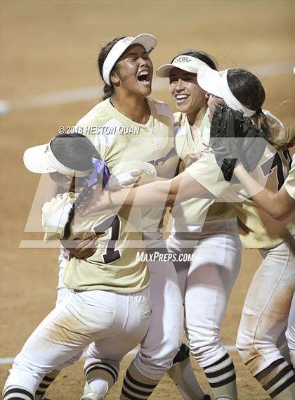 Thumbnail 3 in Redlands East Valley vs. West (CIF-SS D3 Final) photogallery.