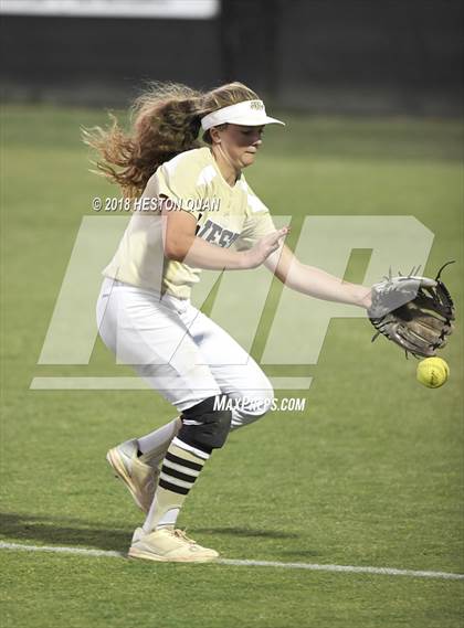 Thumbnail 3 in Redlands East Valley vs. West (CIF-SS D3 Final) photogallery.