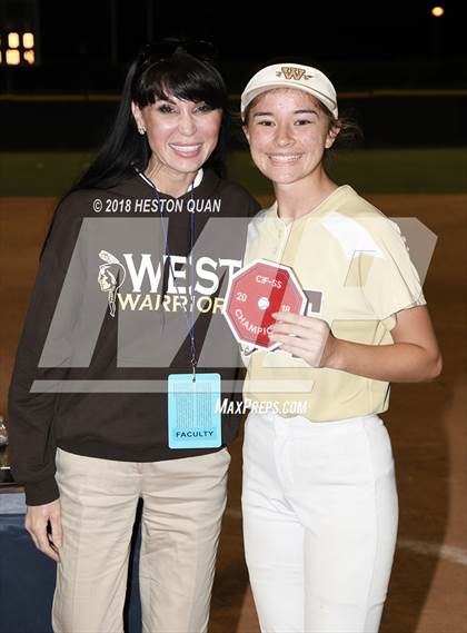 Thumbnail 2 in Redlands East Valley vs. West (CIF-SS D3 Final) photogallery.