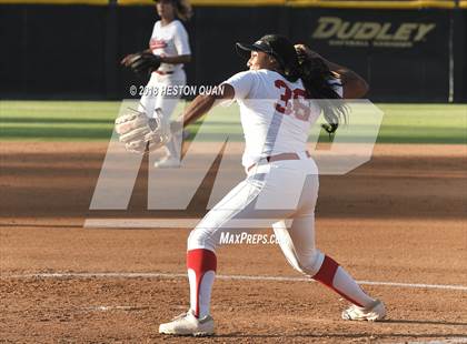 Thumbnail 3 in Redlands East Valley vs. West (CIF-SS D3 Final) photogallery.