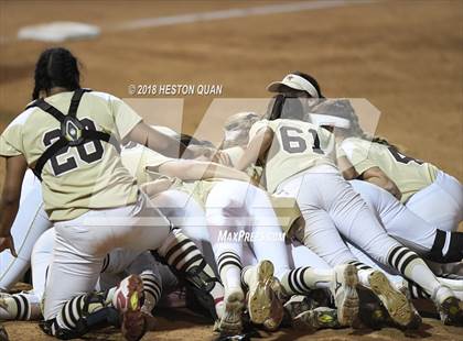 Thumbnail 2 in Redlands East Valley vs. West (CIF-SS D3 Final) photogallery.