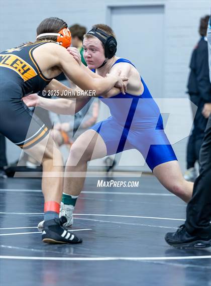 Thumbnail 1 in Lovelock Mustangs Tournament (190lbs) photogallery.