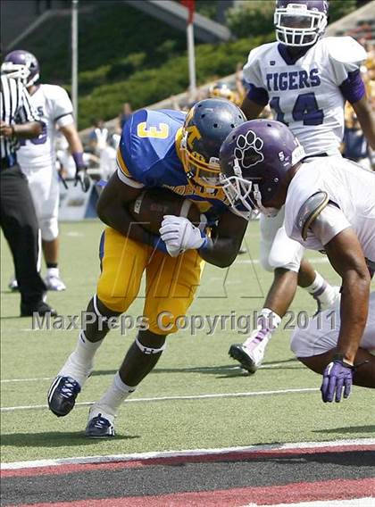 Thumbnail 3 in Pickerington Central vs. Archbishop Moeller (Skyline Chili Crosstown Showdown) photogallery.