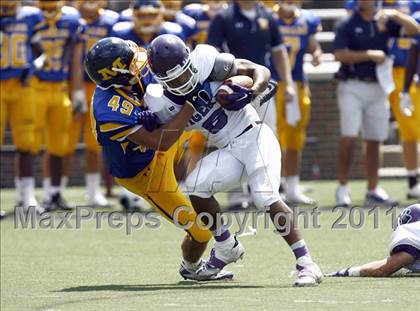 Thumbnail 2 in Pickerington Central vs. Archbishop Moeller (Skyline Chili Crosstown Showdown) photogallery.