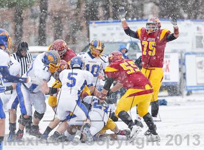 Thumbnail 3 in Brookfield vs. St. Joseph (CIAC Class M Final) photogallery.