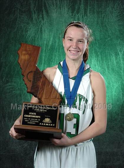 Thumbnail 2 in St. Mary's (CIF State D3 Award Photos) photogallery.
