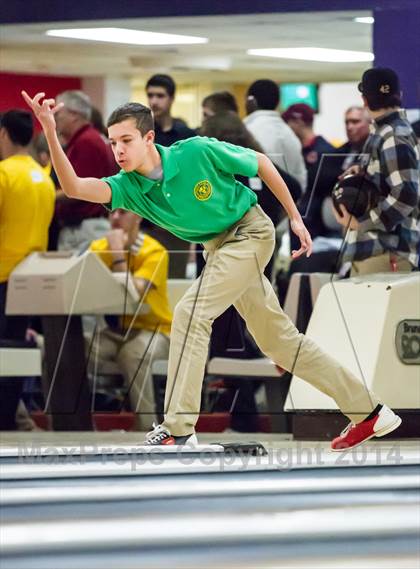 Thumbnail 2 in CIAC Bowling Championships photogallery.