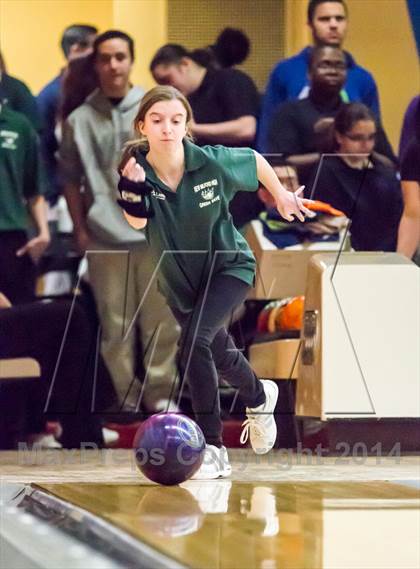 Thumbnail 1 in CIAC Bowling Championships photogallery.