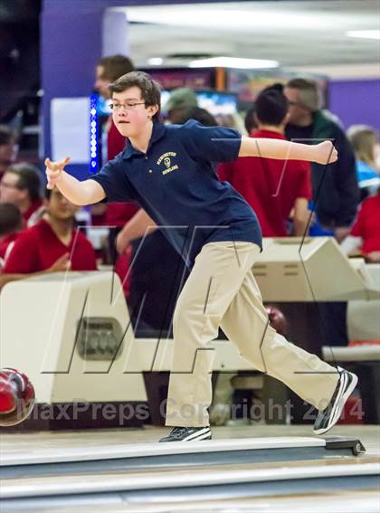 Thumbnail 2 in CIAC Bowling Championships photogallery.