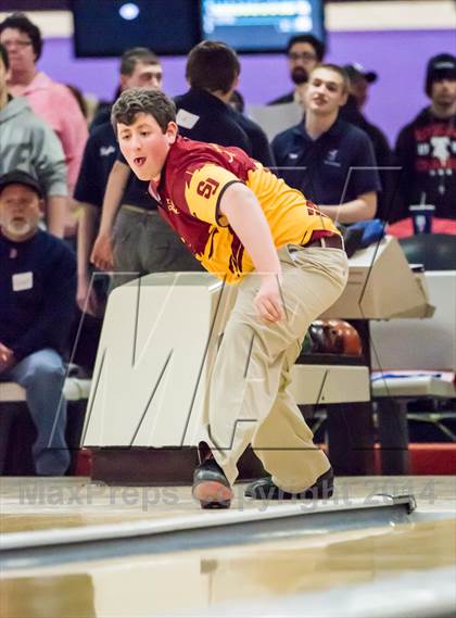 Thumbnail 1 in CIAC Bowling Championships photogallery.