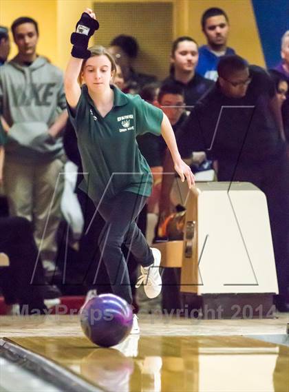 Thumbnail 3 in CIAC Bowling Championships photogallery.