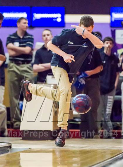 Thumbnail 2 in CIAC Bowling Championships photogallery.