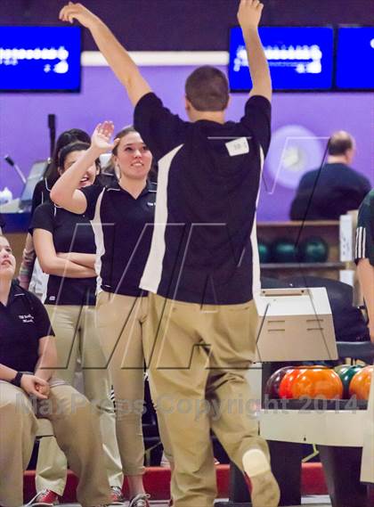 Thumbnail 3 in CIAC Bowling Championships photogallery.