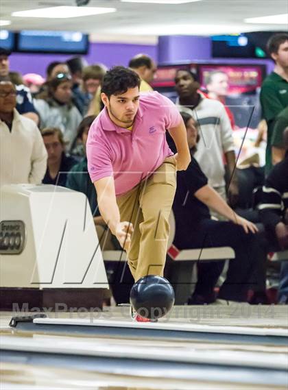 Thumbnail 1 in CIAC Bowling Championships photogallery.