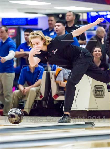 Thumbnail 2 in CIAC Bowling Championships photogallery.