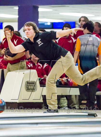 Thumbnail 2 in CIAC Bowling Championships photogallery.