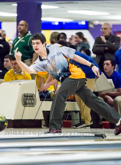 Thumbnail 2 in CIAC Bowling Championships photogallery.