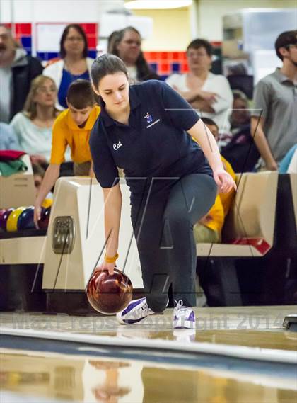 Thumbnail 2 in CIAC Bowling Championships photogallery.
