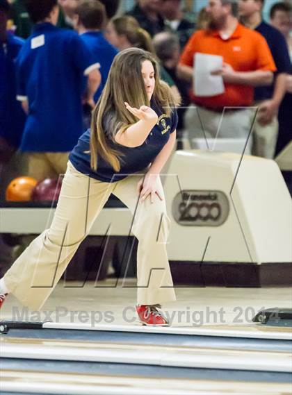 Thumbnail 3 in CIAC Bowling Championships photogallery.