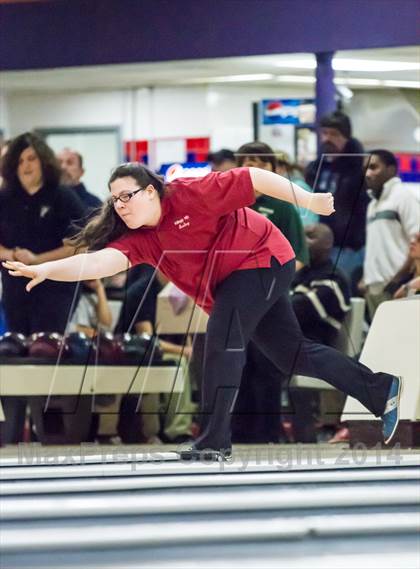 Thumbnail 3 in CIAC Bowling Championships photogallery.