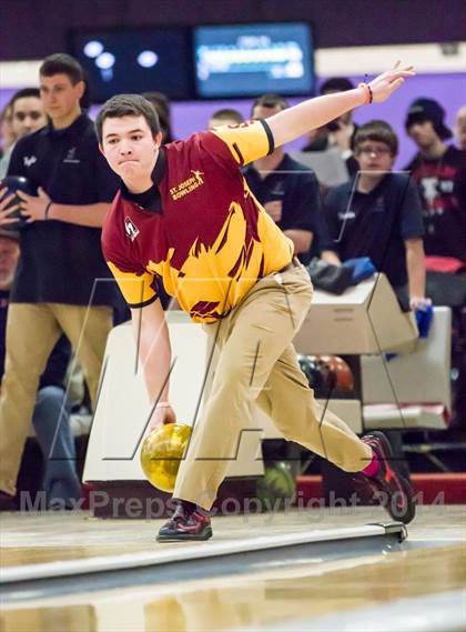 Thumbnail 2 in CIAC Bowling Championships photogallery.