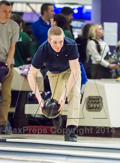 Thumbnail 2 in CIAC Bowling Championships photogallery.