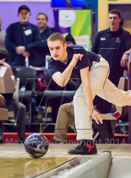 Thumbnail 1 in CIAC Bowling Championships photogallery.